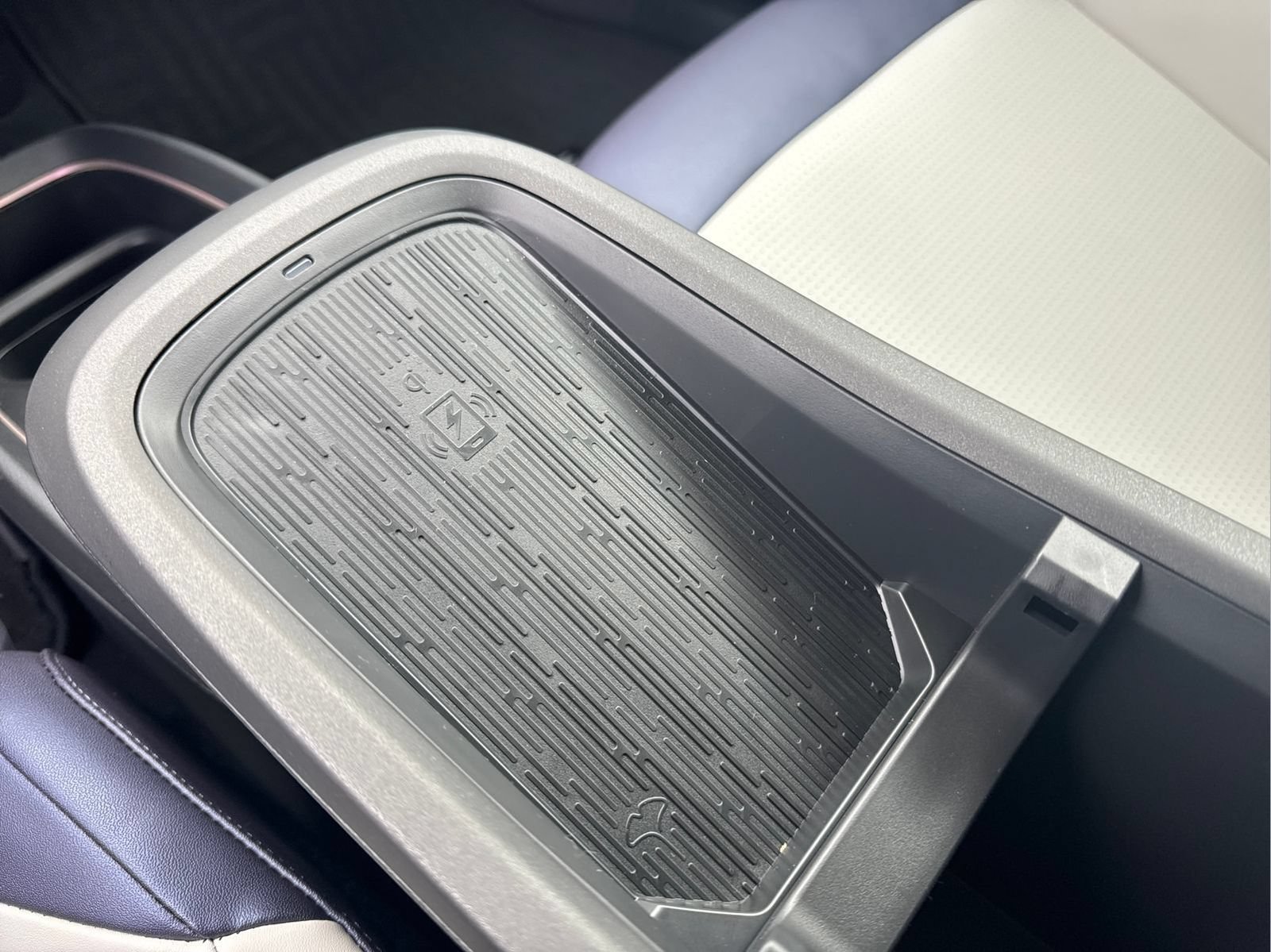 New 2026 Nissan Leaf SV+ w/ Floor Mat Package (SV+) FWD image 23