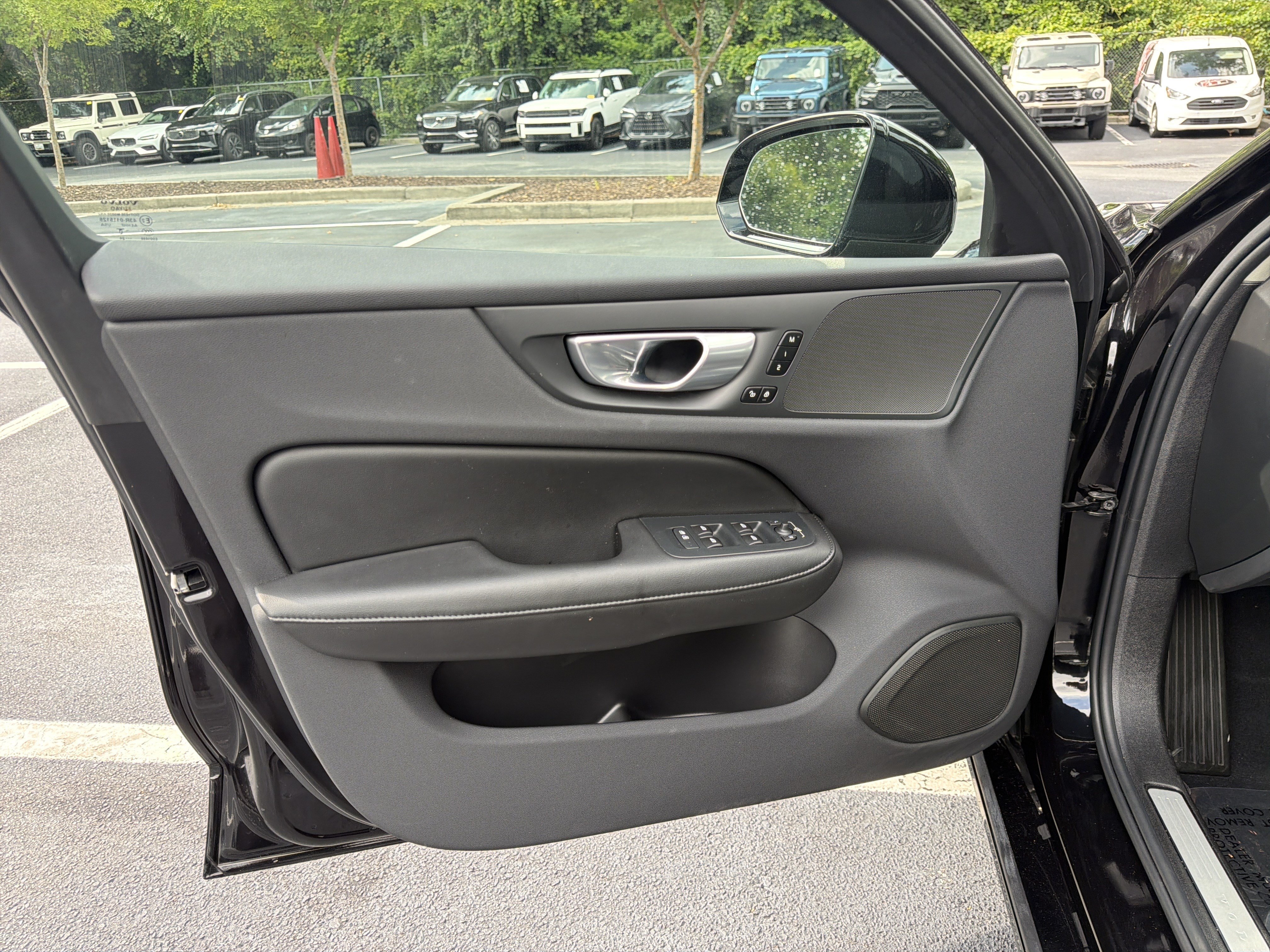 Certified 2025 Volvo S60 B5 Plus FWD image 14