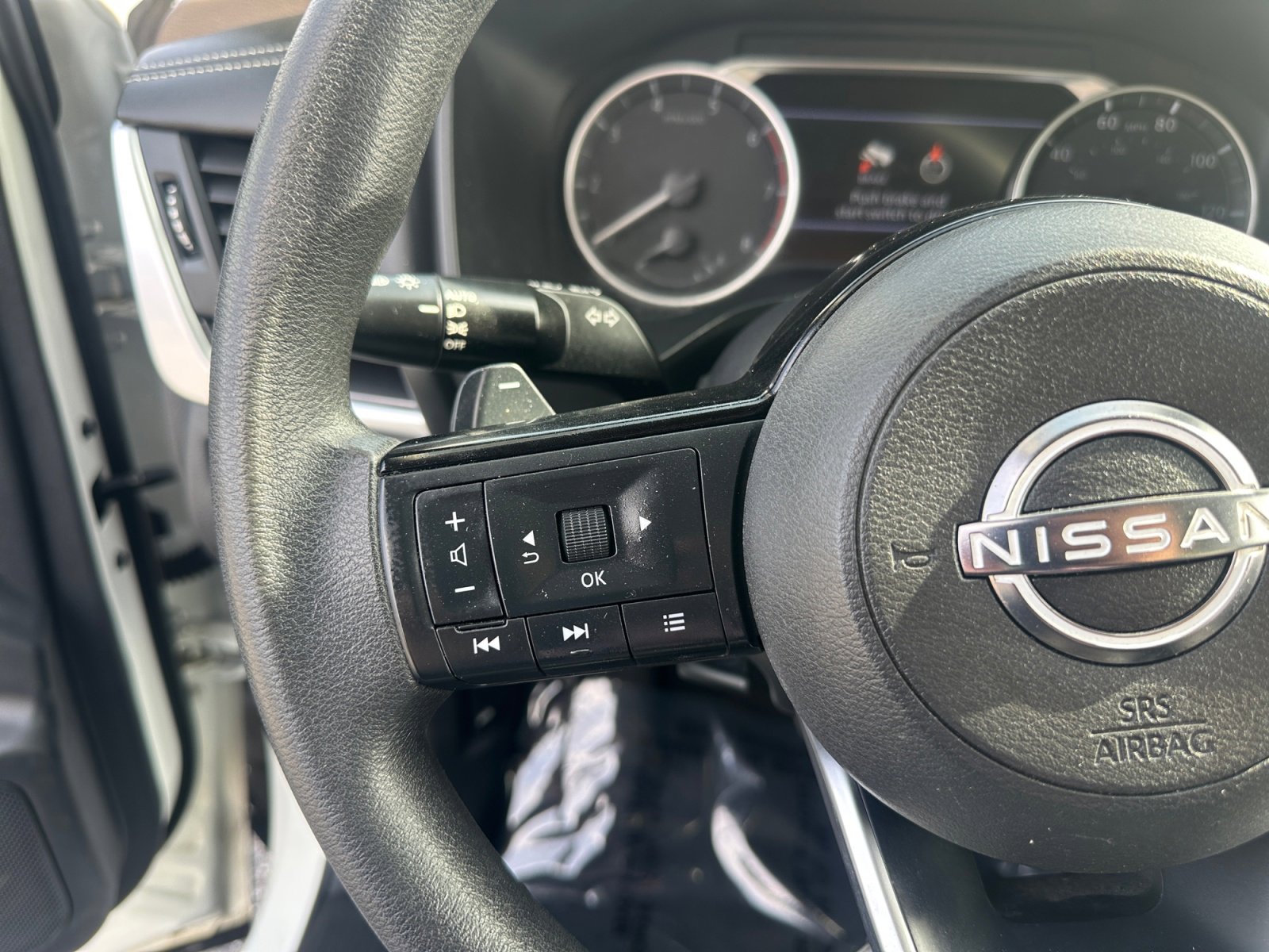 Used 2023 Nissan Rogue SV image 18