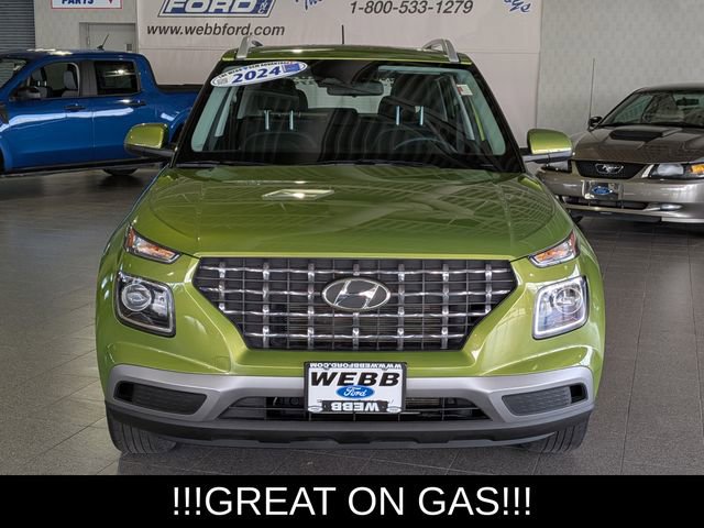 Used 2024 Hyundai Venue SEL image 3