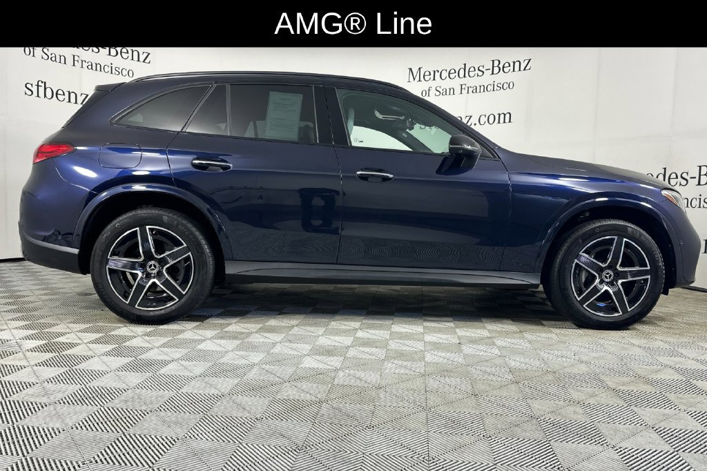 Used 2023 Mercedes-Benz GLC 300 4MATIC image 3