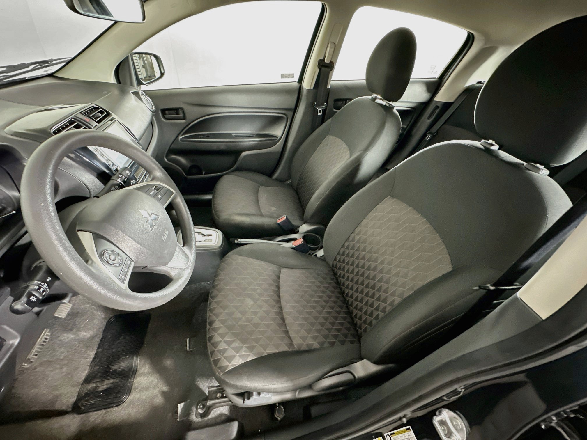 Used 2024 Mitsubishi Mirage ES FWD image 13