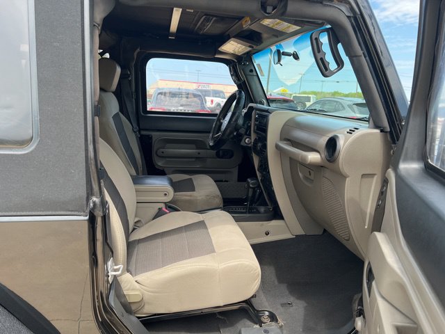 Used 2009 Jeep Wrangler X AWD/4WD image 15