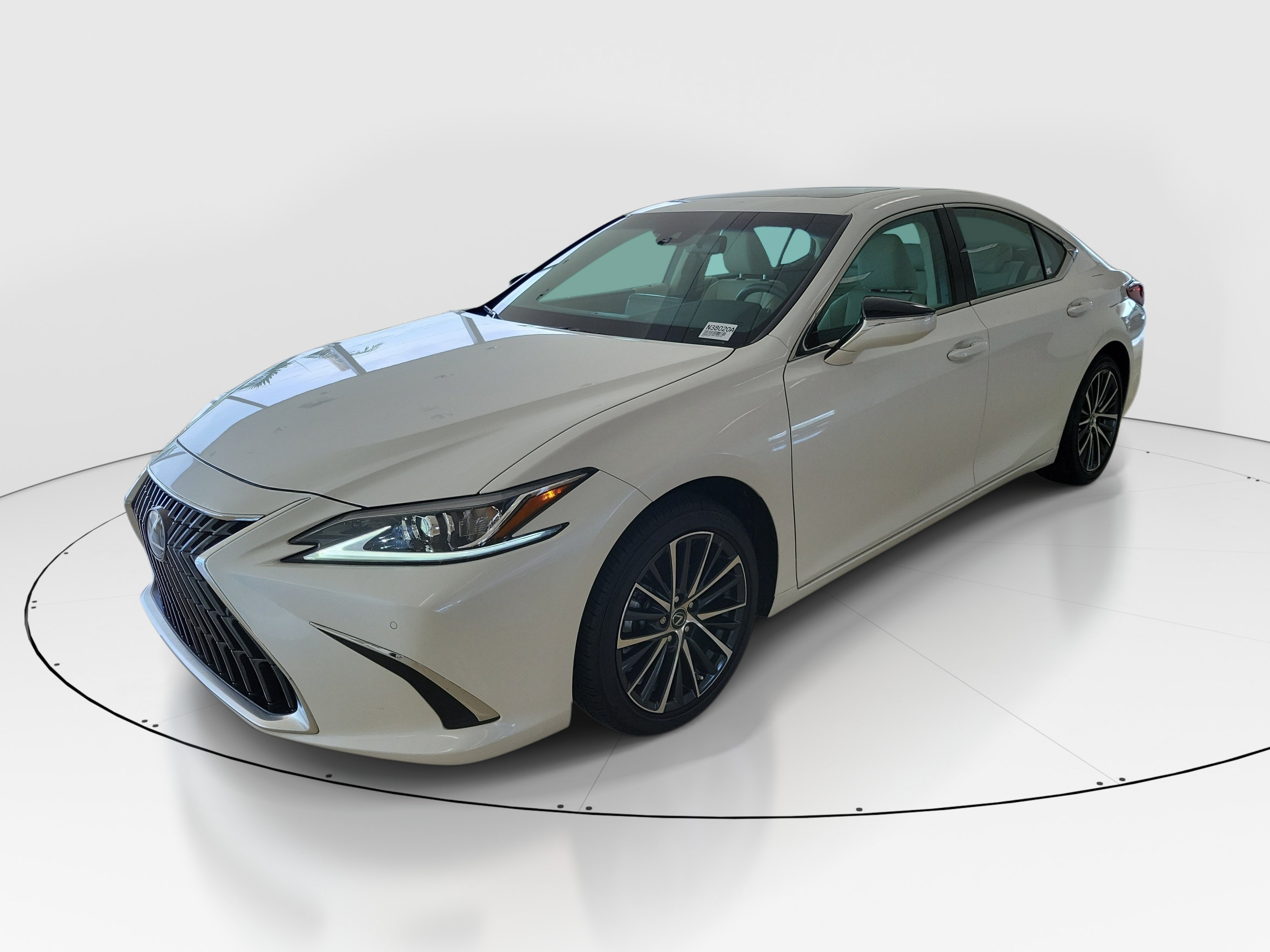 Used 2024 Lexus ES 350 w/ Premium Package FWD image 4