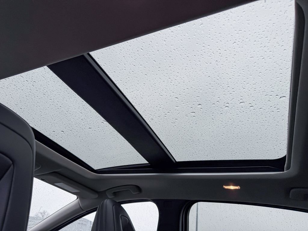 Certified 2025 Nissan Ariya AWD image 8