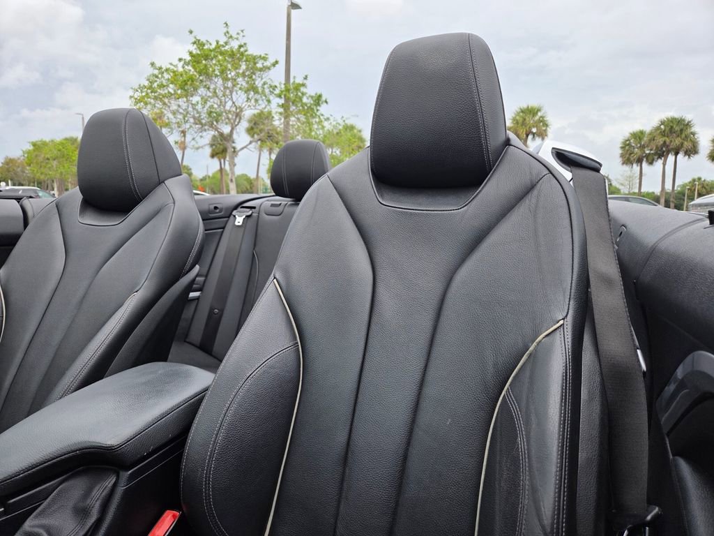 Used 2019 BMW 440i Convertible RWD image 10