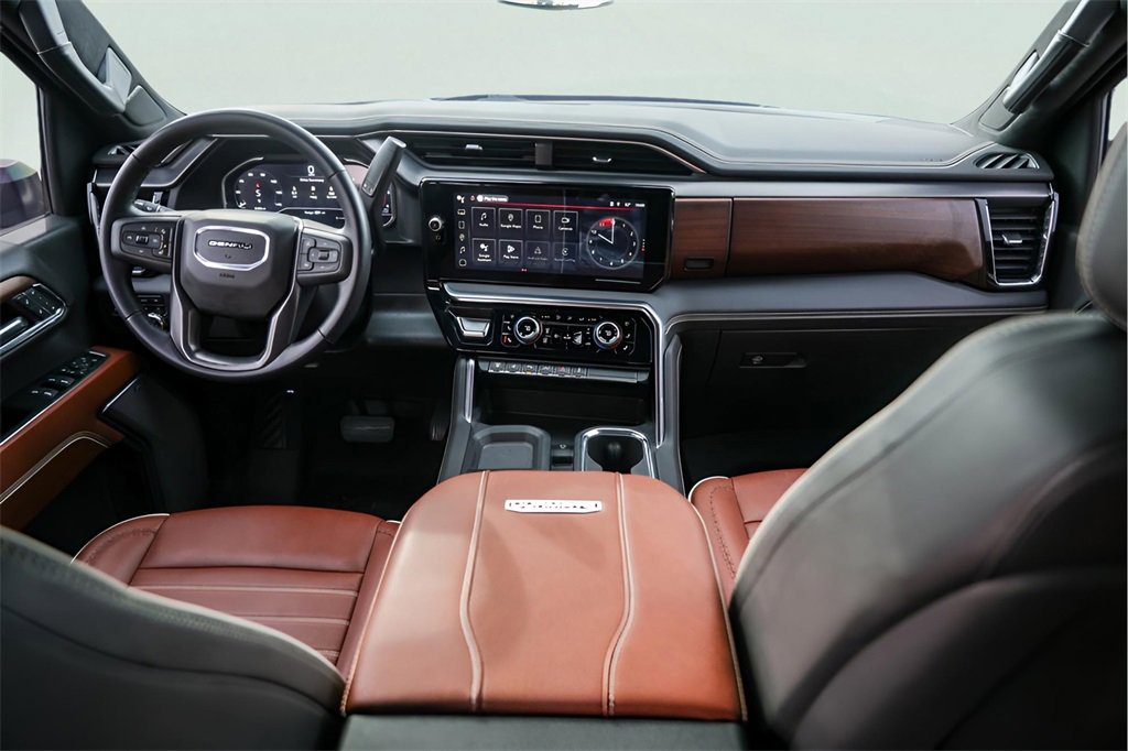 Used 2024 GMC Sierra 3500 Denali Ultimate image 22