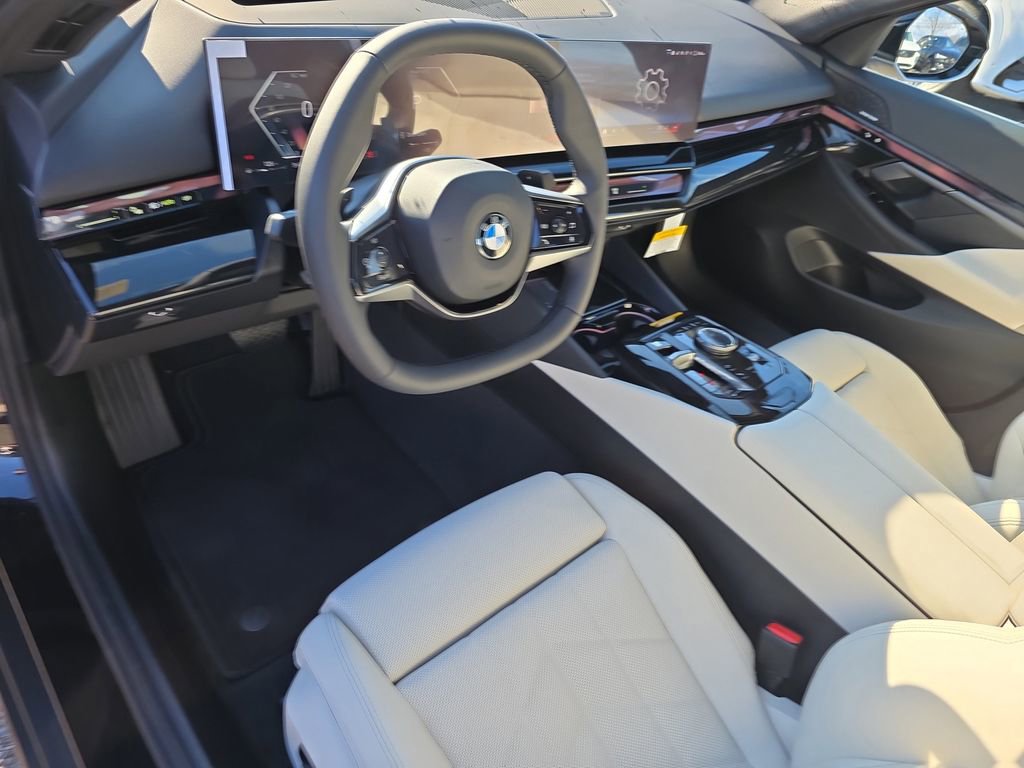 New 2026 BMW 530i xDrive w/ Premium Package image 9