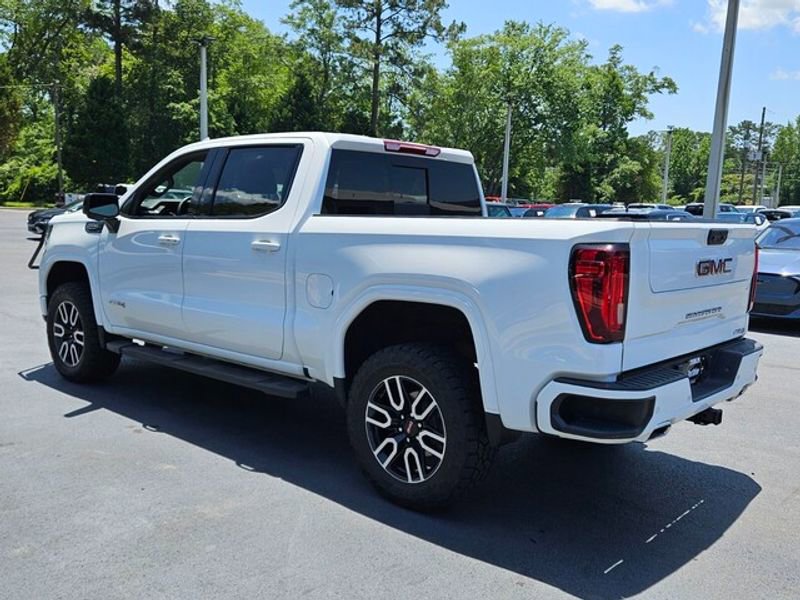 Used 2024 GMC Sierra 1500 AT4 w/ AT4 Preferred Package image 9