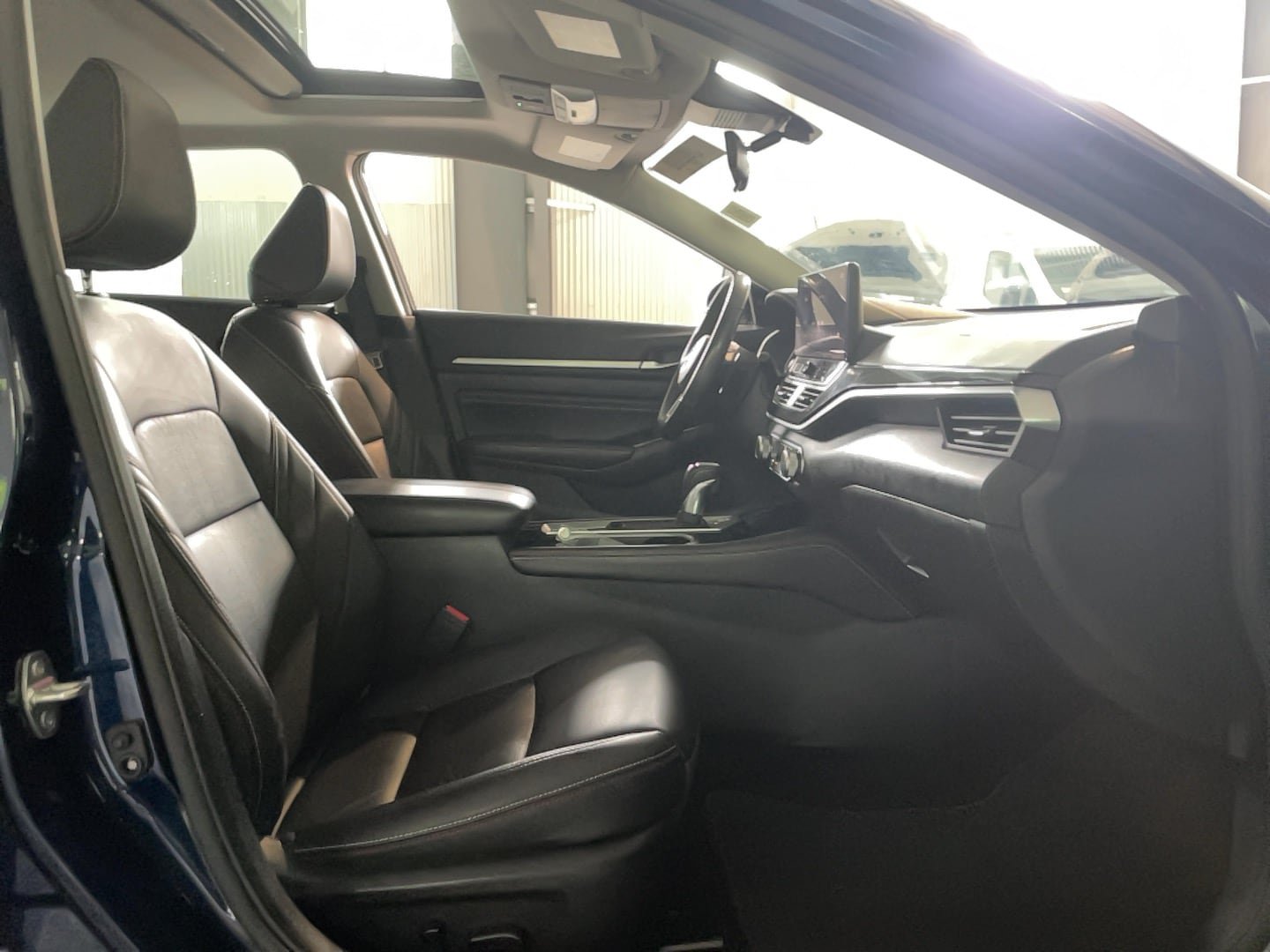 Used 2023 Nissan Altima 2.5 SR w/ SR Premium Package AWD/4WD image 22