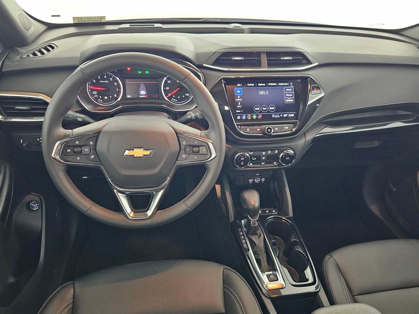 Used 2023 Chevrolet TrailBlazer ACTIV w/ Sun and Liftgate Package FWD image 18