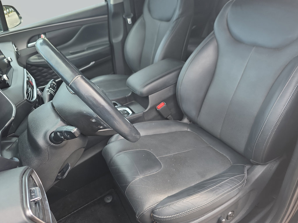 Used 2020 Hyundai Santa Fe Limited w/ Cargo Package FWD image 11
