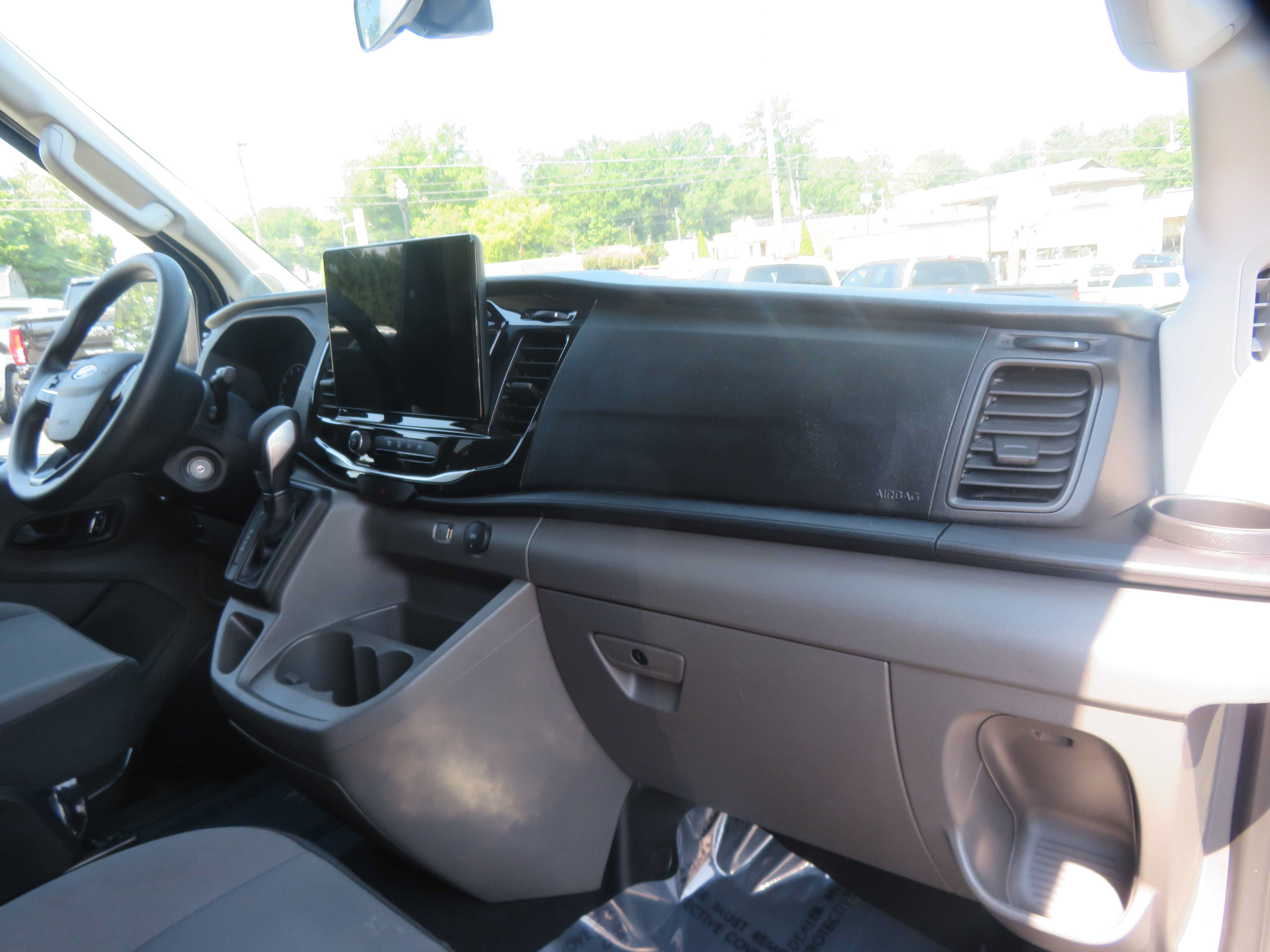 Used 2025 Ford Transit 350 XLT RWD image 31