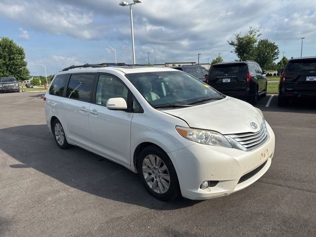 Used 2013 Toyota Sienna Limited w/ Premium Pkg FWD image 1