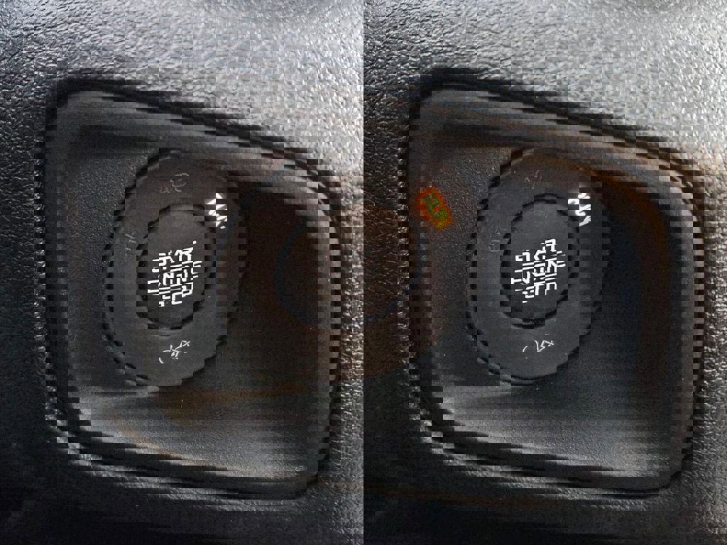 New 2026 Jeep Gladiator Sport image 18