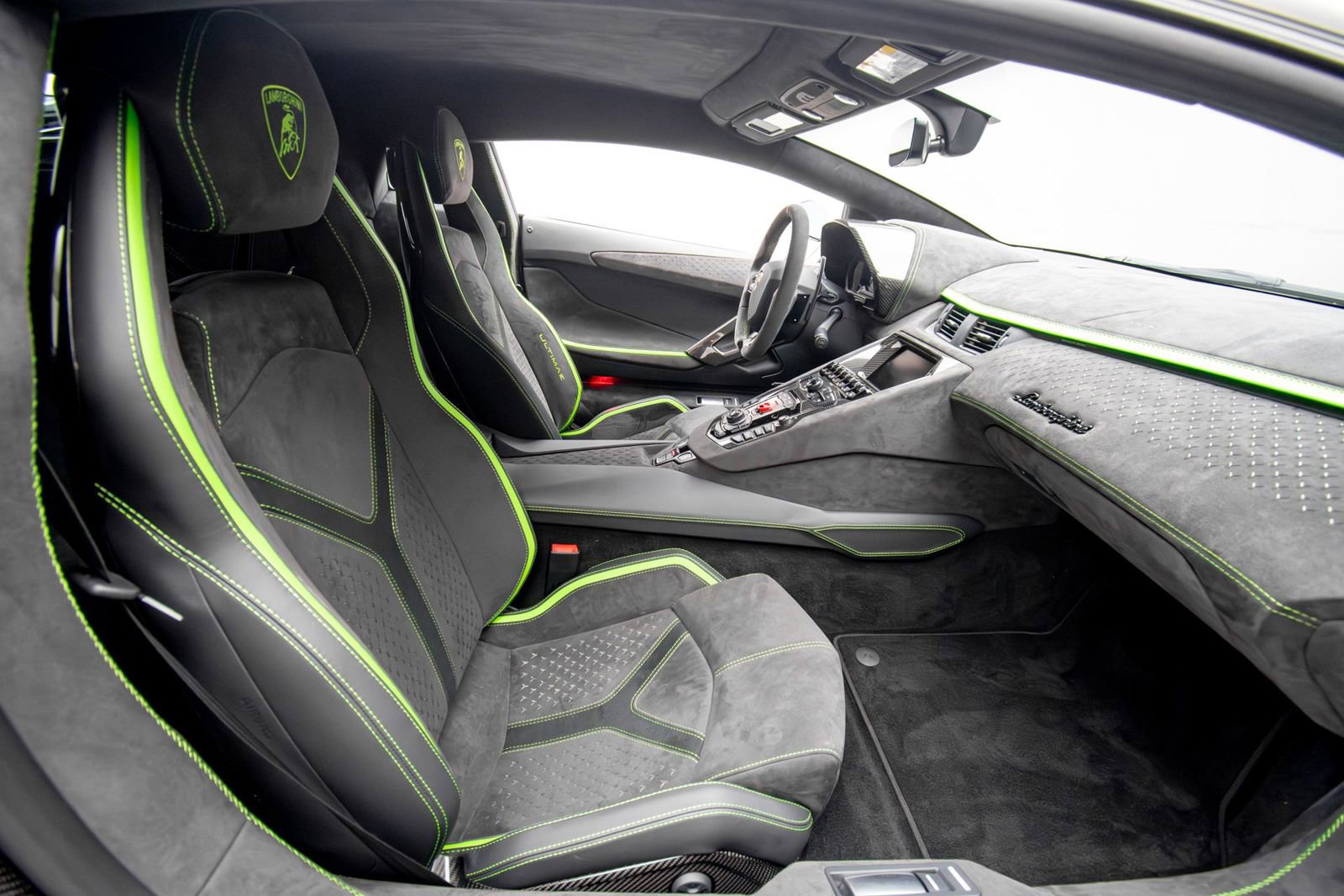 Used 2022 Lamborghini Aventador LP 780-4 Ultimae AWD/4WD image 14