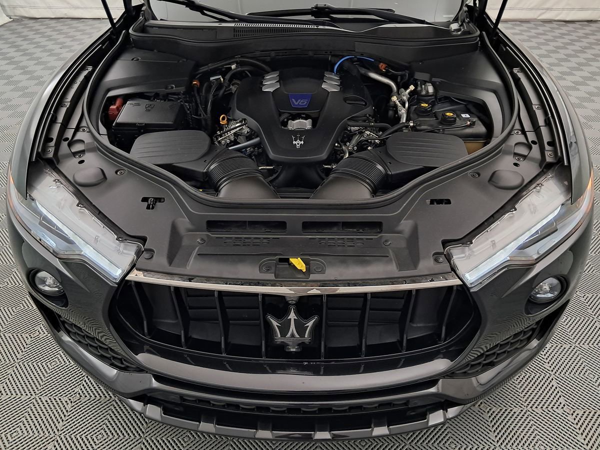 Used 2021 Maserati Levante S AWD/4WD image 37