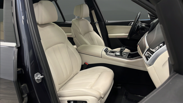 Used 2021 BMW X5 xDrive40i w/ Executive Package AWD/4WD image 24