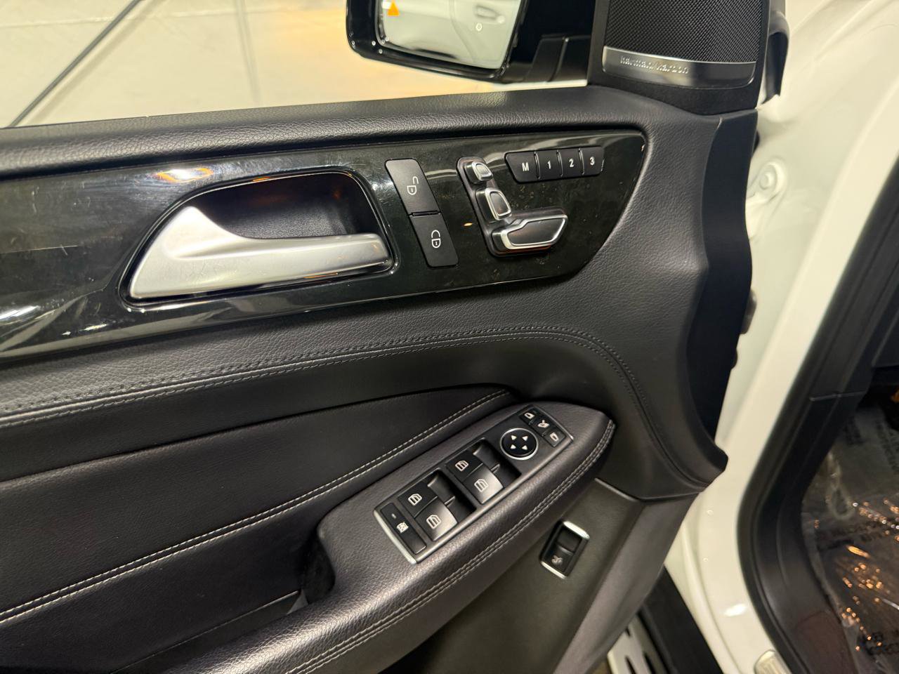 Used 2018 Mercedes-Benz GLE 43 AMG 4MATIC w/ Parking Assist Package image 11