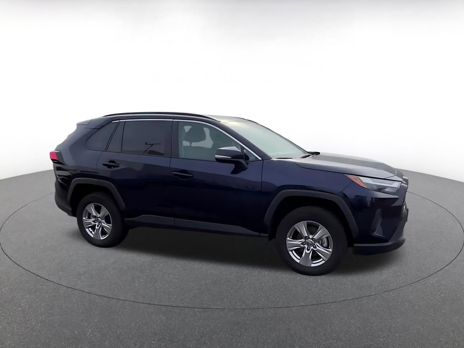 Used 2025 Toyota RAV4 XLE image 2
