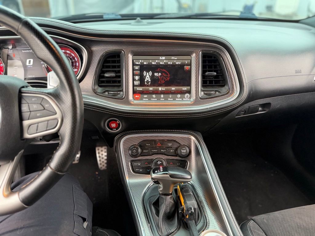 Used 2022 Dodge Challenger SRT Hellcat RWD image 9