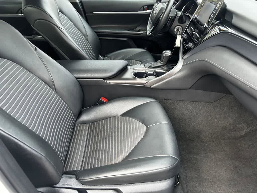 Used 2023 Toyota Camry SE image 27