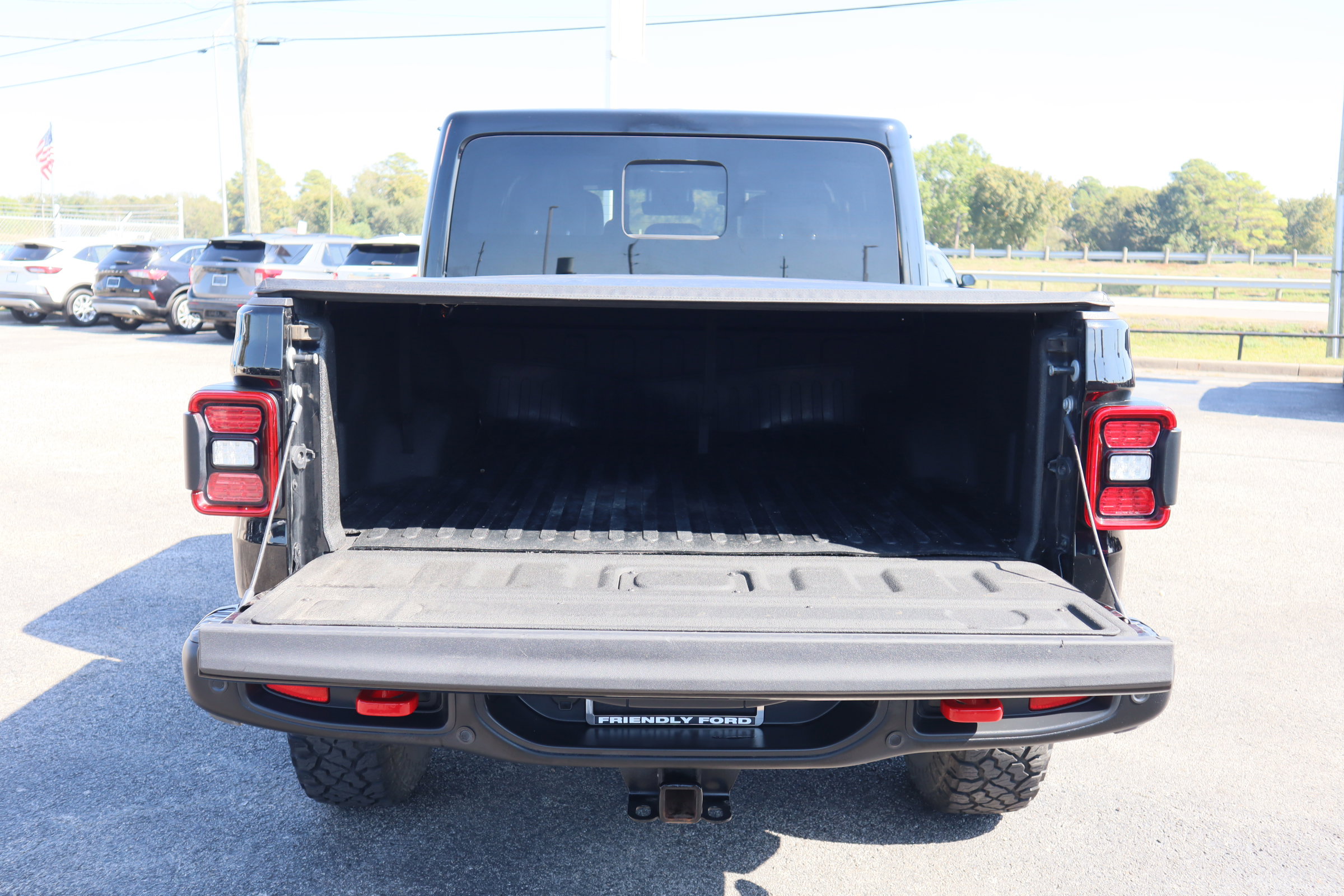 Used 2020 Jeep Gladiator Rubicon image 5