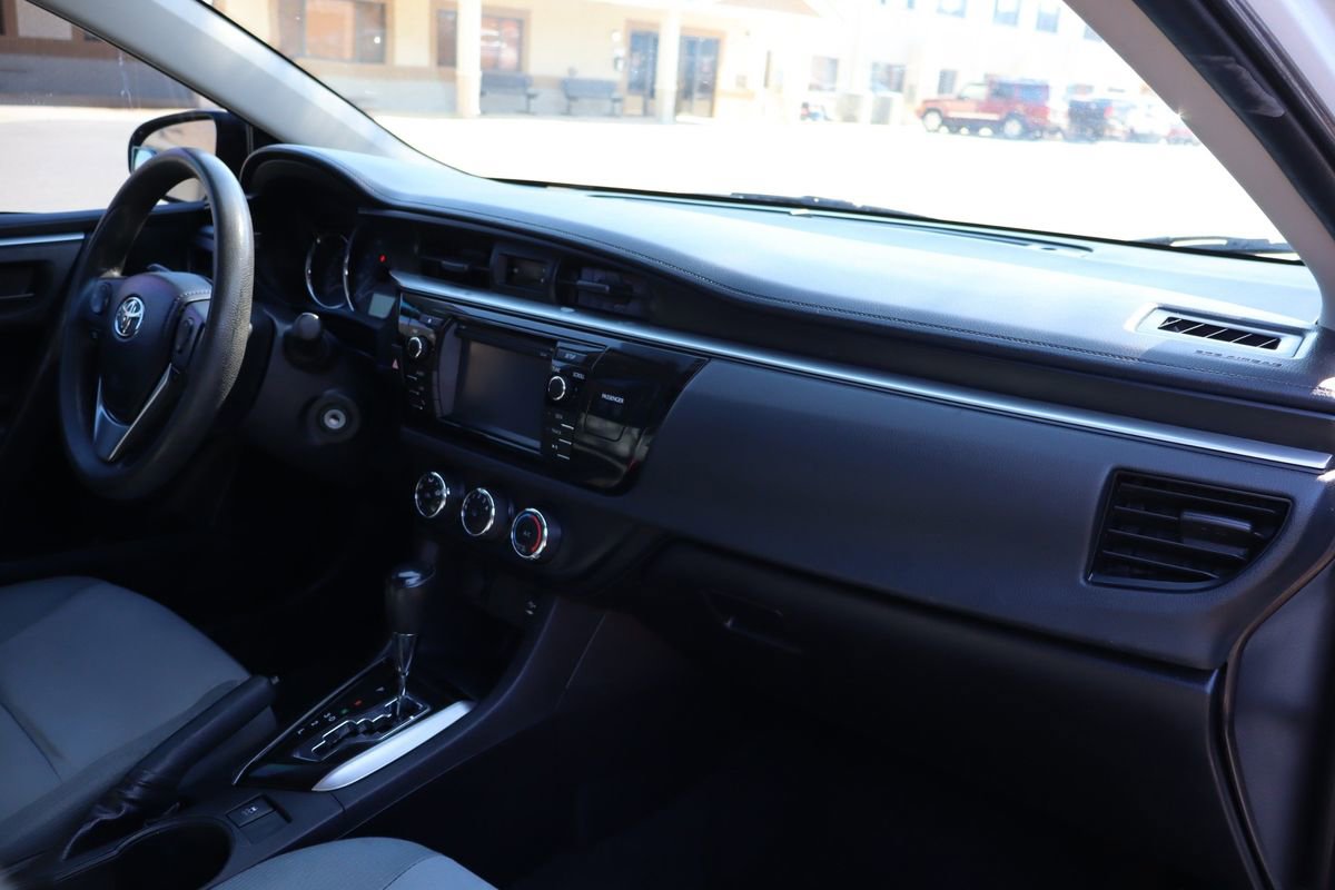 Used 2014 Toyota Corolla L image 17