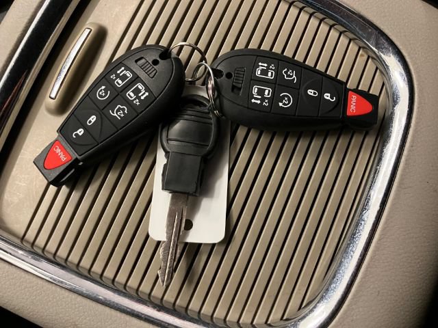 Used 2018 Dodge Grand Caravan SXT FWD image 41