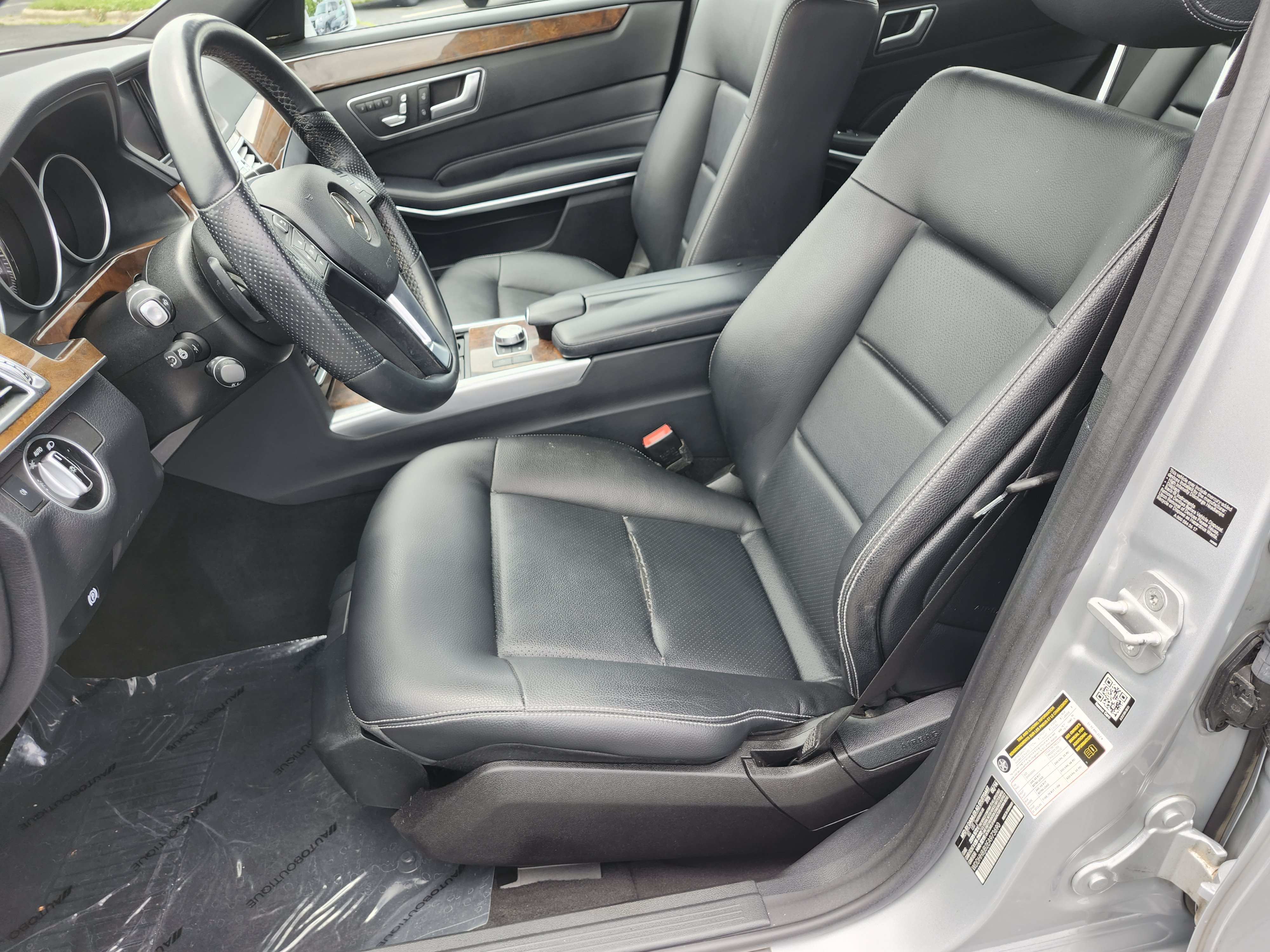 Used 2014 Mercedes-Benz E 350 4MATIC Wagon image 23