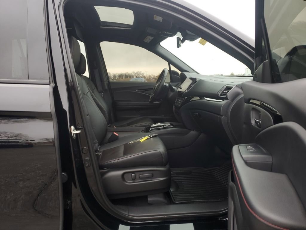 Used 2020 Honda Pilot Black Edition image 43