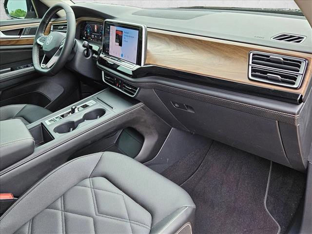 Used 2024 Volkswagen Atlas SE FWD image 22