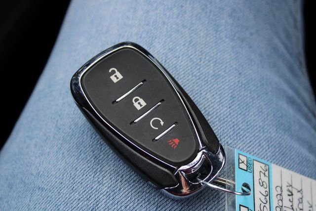 Used 2022 Chevrolet Trax LT w/ LT Convenience Package image 25