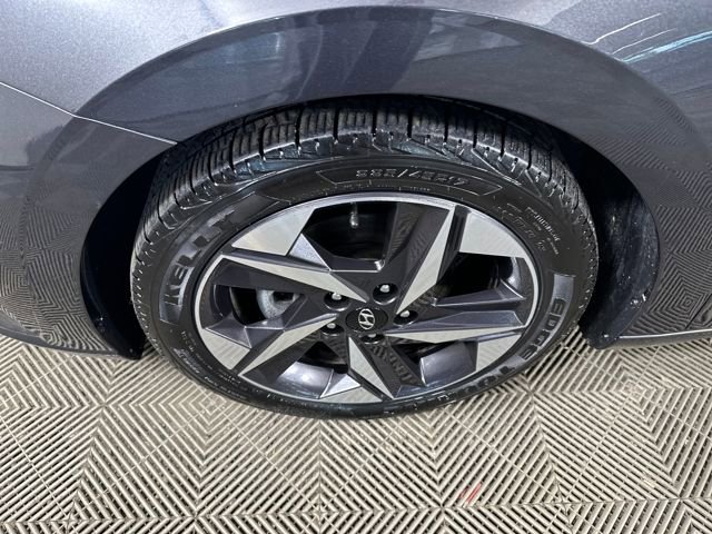 Used 2021 Hyundai Elantra SEL w/ Convenience + Premium Package image 10