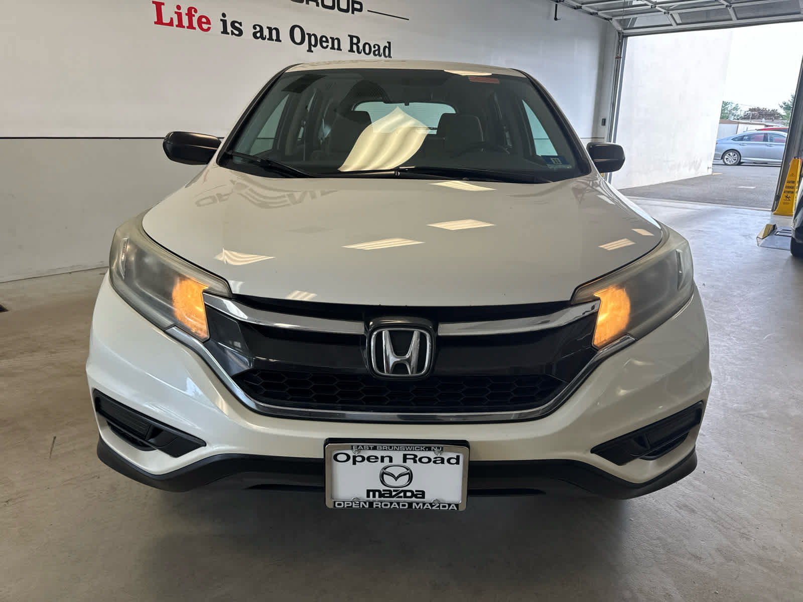 Used 2016 Honda CR-V LX image 1