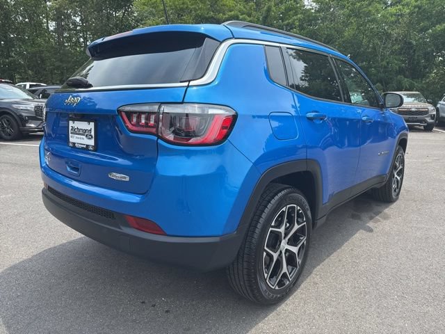 Used 2024 Jeep Compass Latitude AWD/4WD image 5