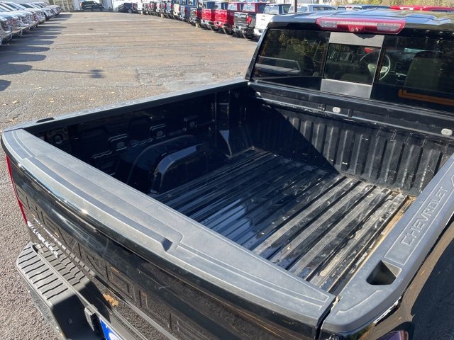 Used 2022 Chevrolet Silverado 1500 LTZ w/ Technology Package image 30