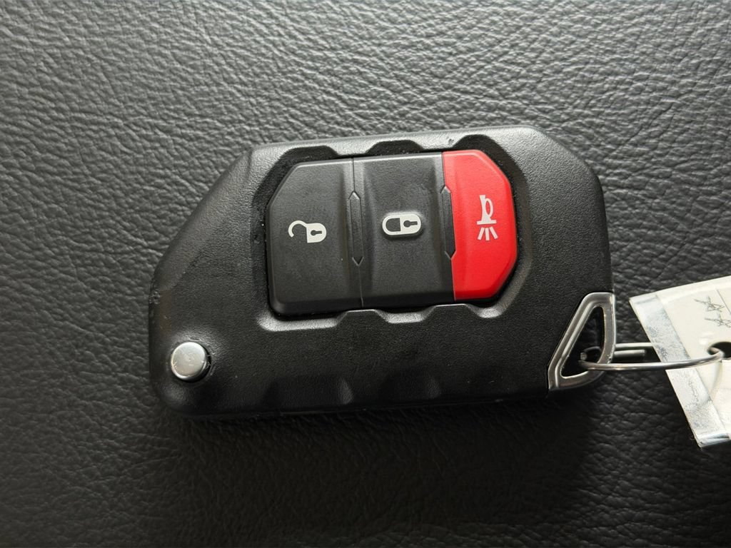 Used 2024 Jeep Wrangler Unlimited Sport AWD/4WD image 33