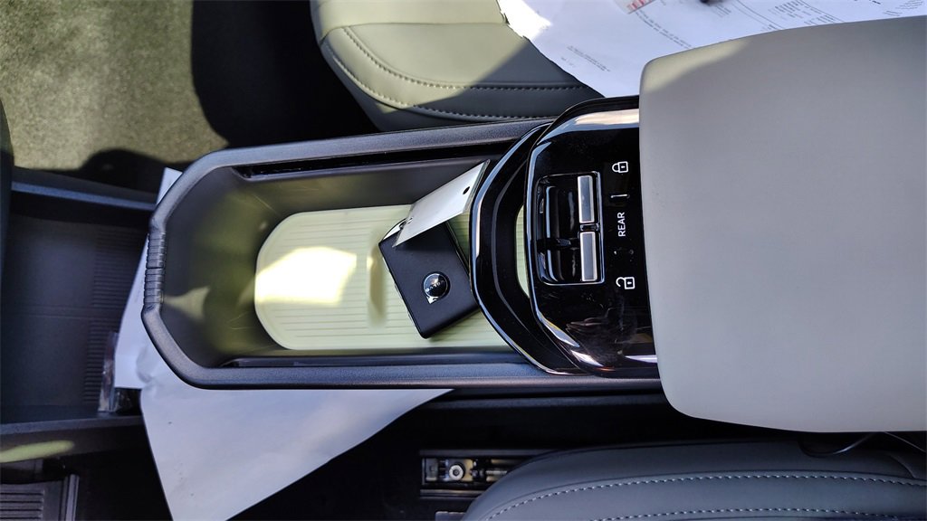 New 2025 Volvo EX30 Plus w/ Climate Package image 20