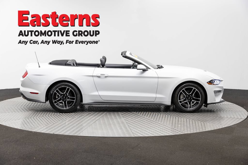 Used 2022 Ford Mustang Premium RWD image 4