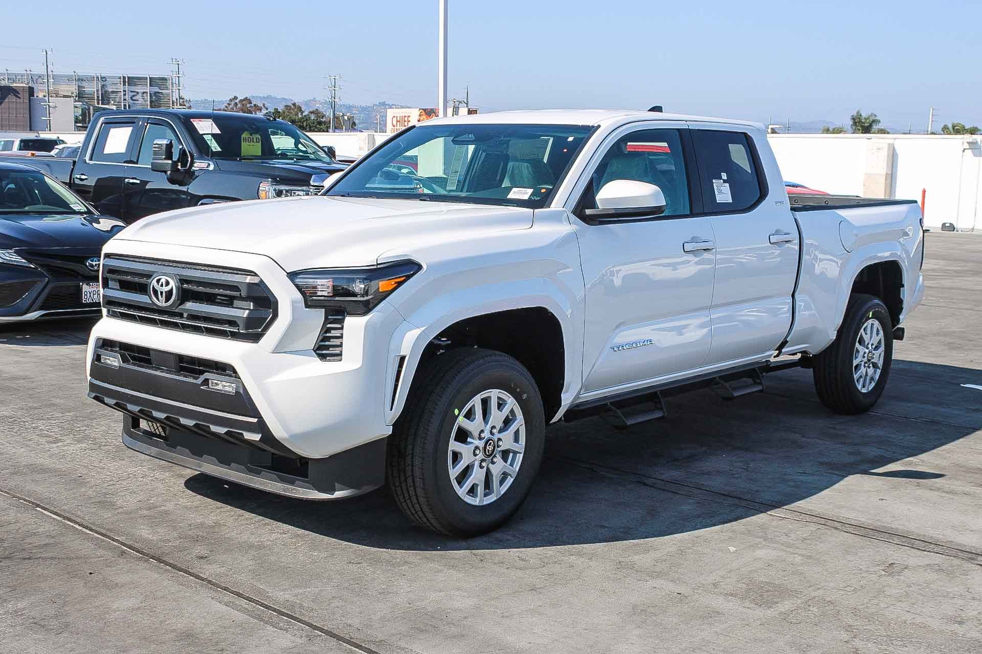 New 2025 Toyota Tacoma SR5 image 3