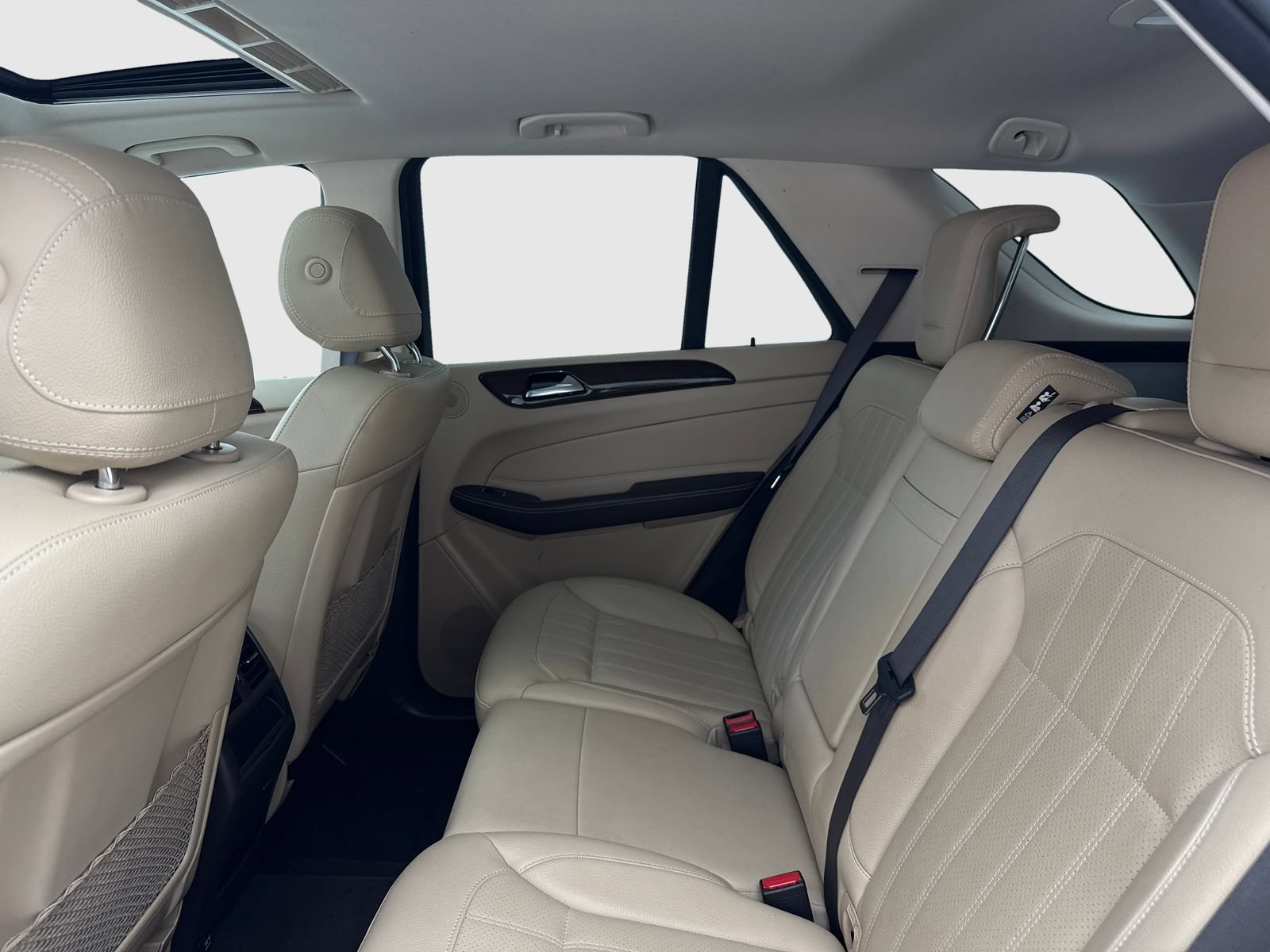 Used 2016 Mercedes-Benz GLE 350 4MATIC w/ Premium Package image 38