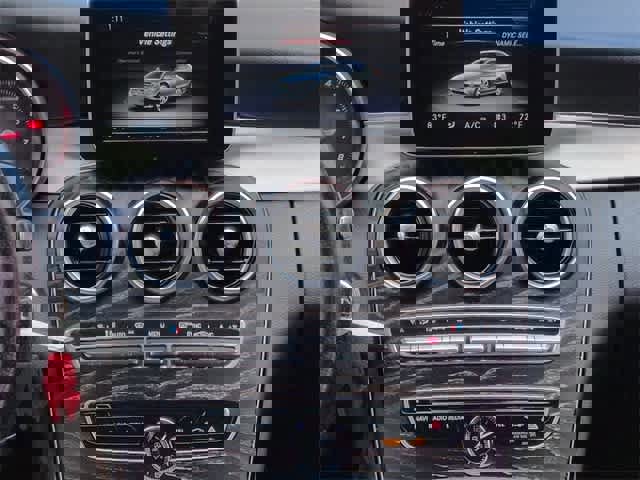 Used 2018 Mercedes-Benz C 300 Sedan image 30