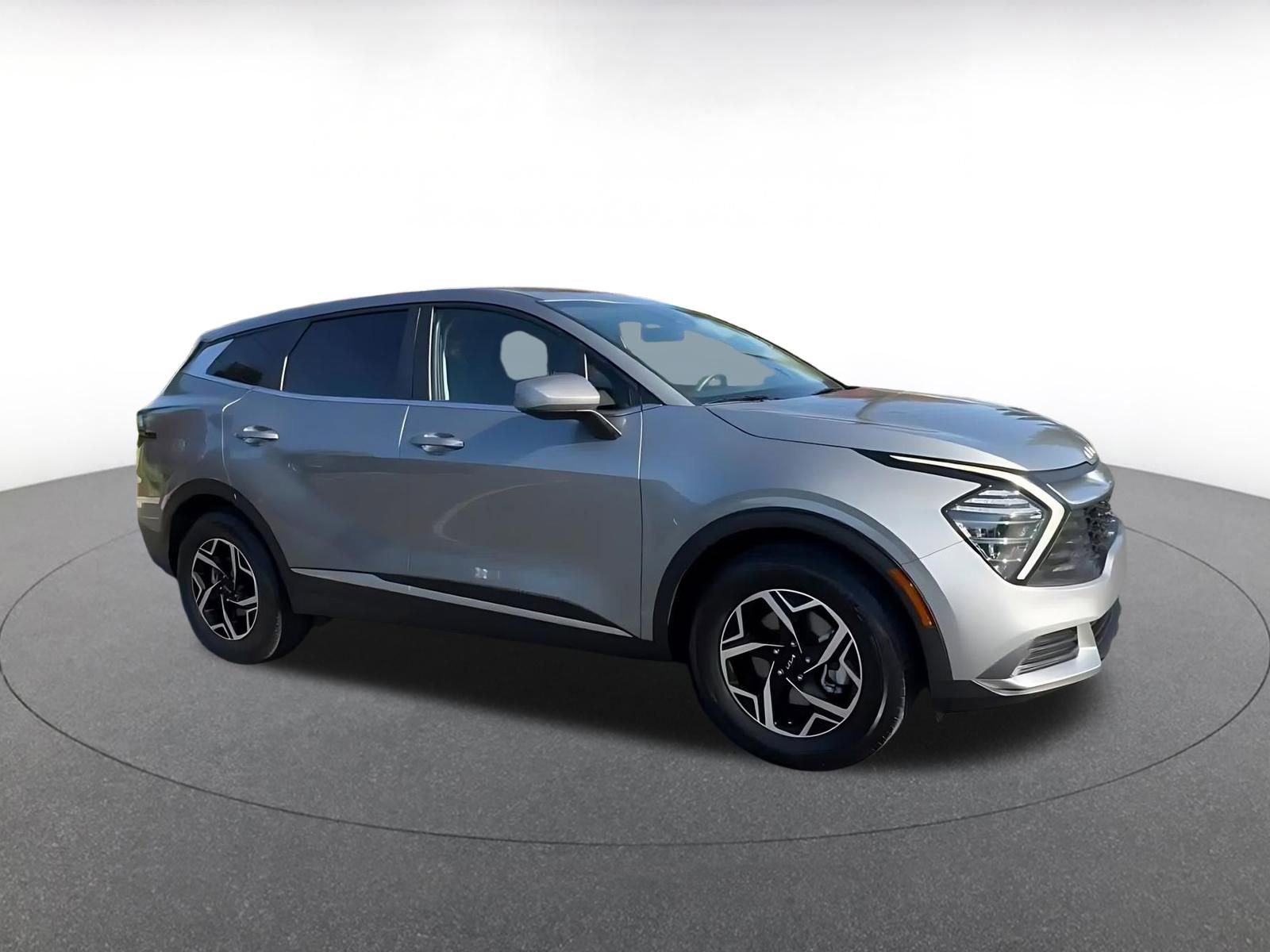 Used 2025 Kia Sportage LX video 2