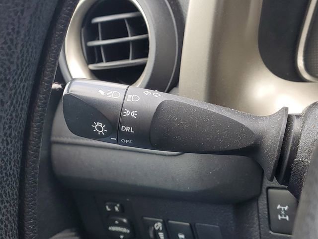 Used 2015 Toyota RAV4 LE image 16