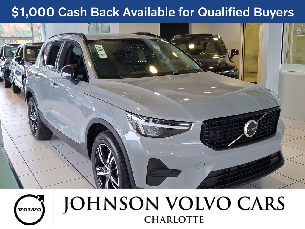New 2026 Volvo XC40 B5 Core w/ Climate Package image 1