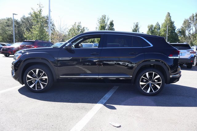 New 2026 Volkswagen Atlas Cross Sport SEL Premium R-Line image 4