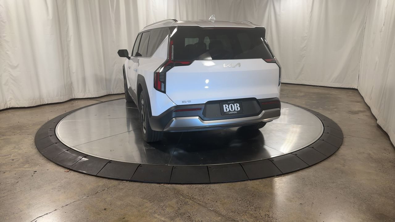 New 2026 Kia EV9 Wind image 8
