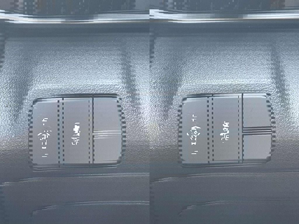 New 2026 Hyundai Elantra Sport image 17