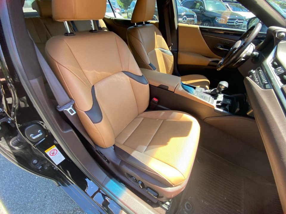Used 2019 Lexus ES 350 w/ Premium Package FWD image 32
